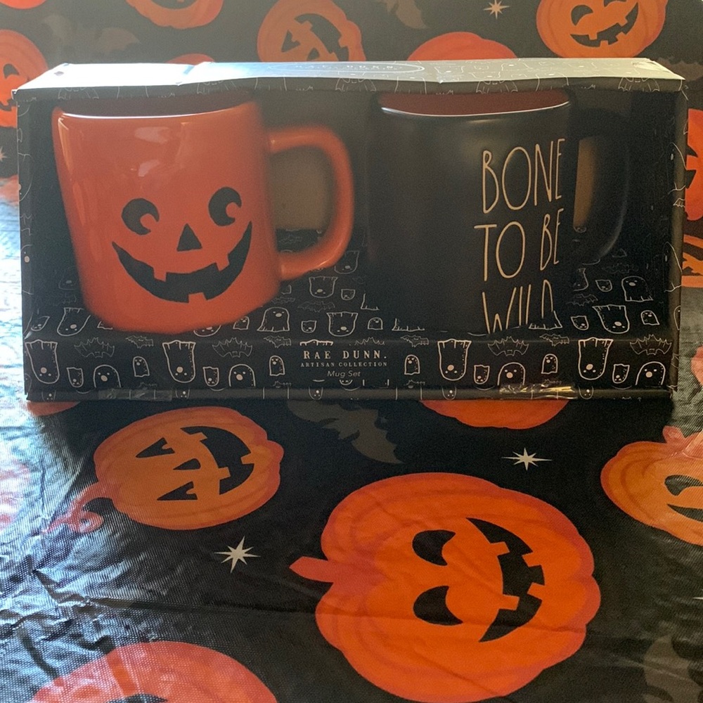Rae Dunn Halloween Mug Set 🎃